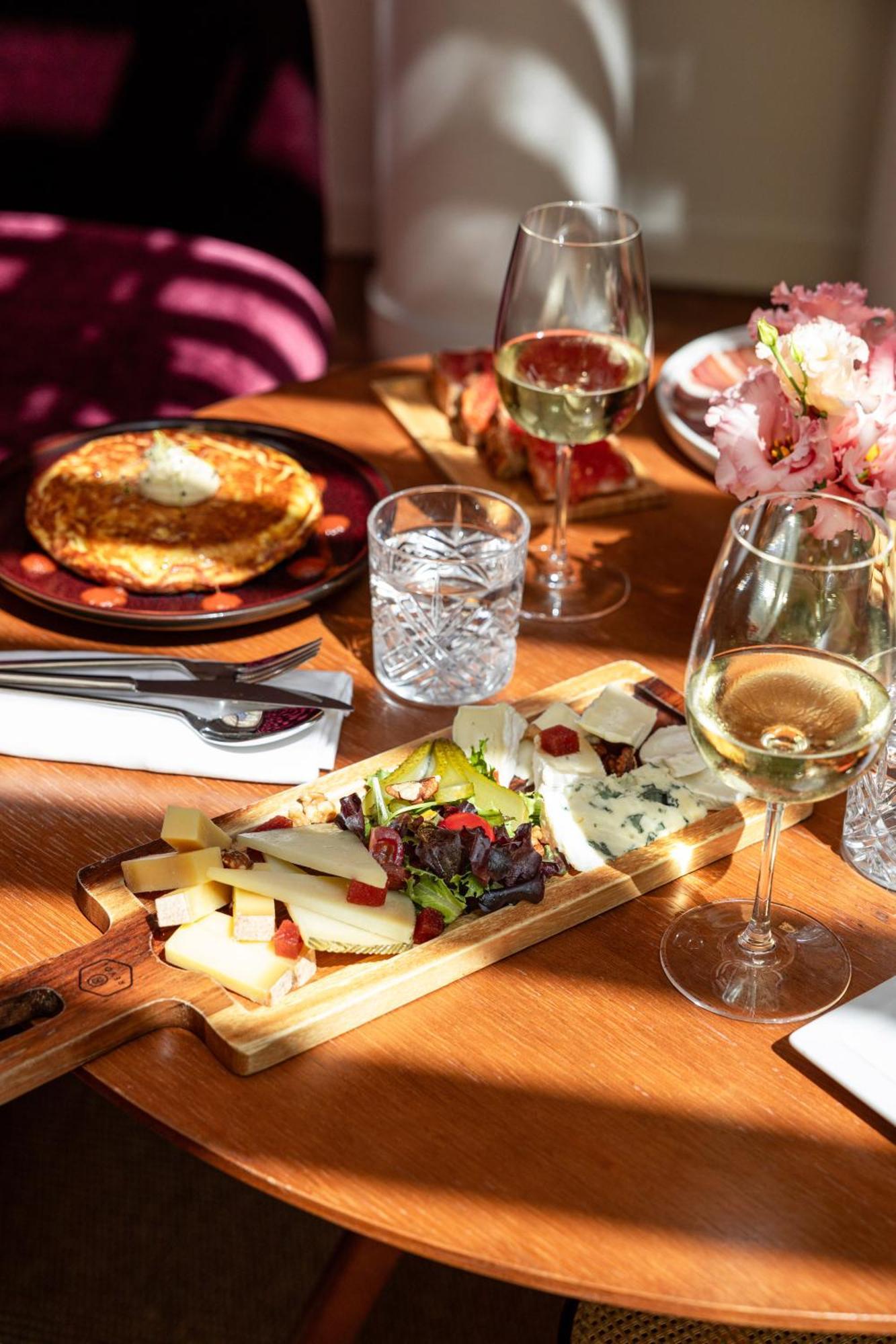 Hotel Marquis A Member Of Melia Collection Tour Eiffel