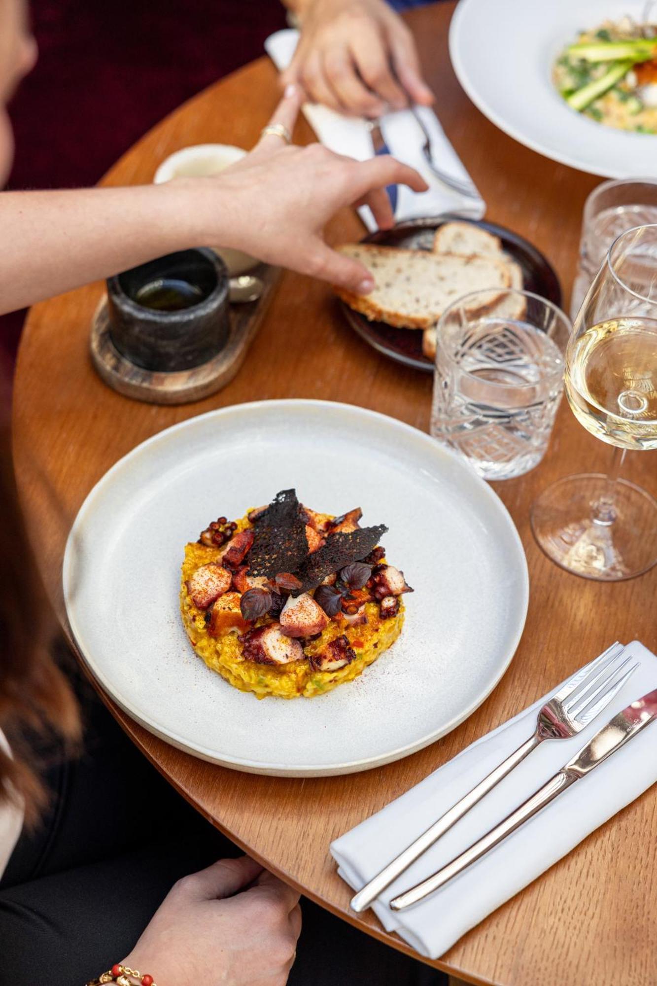 Marquis A Member Of Melia Collection Tour Eiffel Hotel Paris